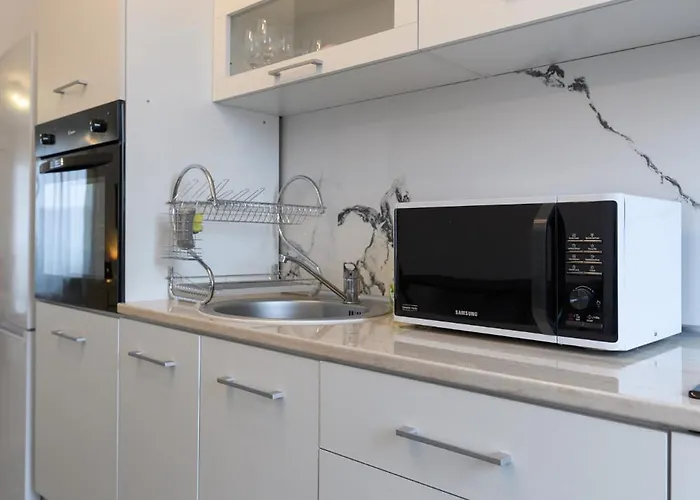 Lovely House By Mary Supercentral And Parking * Kaloşvar